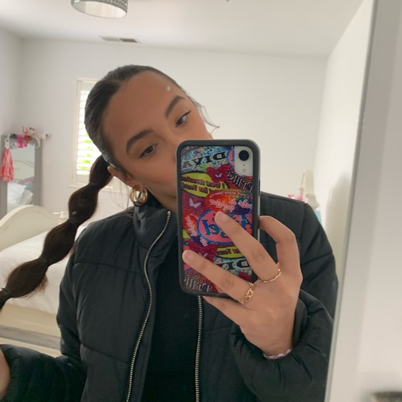 Meet your Posher, Anissia - Picture 1 of 1